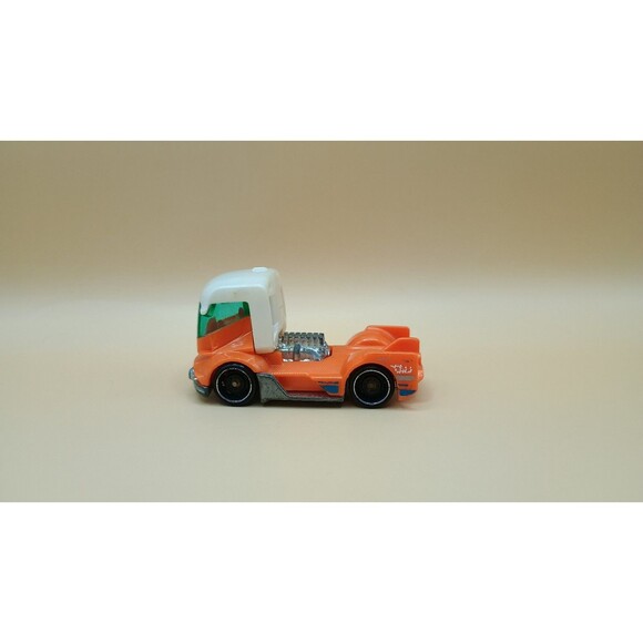 Hot Wheels 2019 #168/250 RIG HEAT orange with white cab - Picture 2 of 7